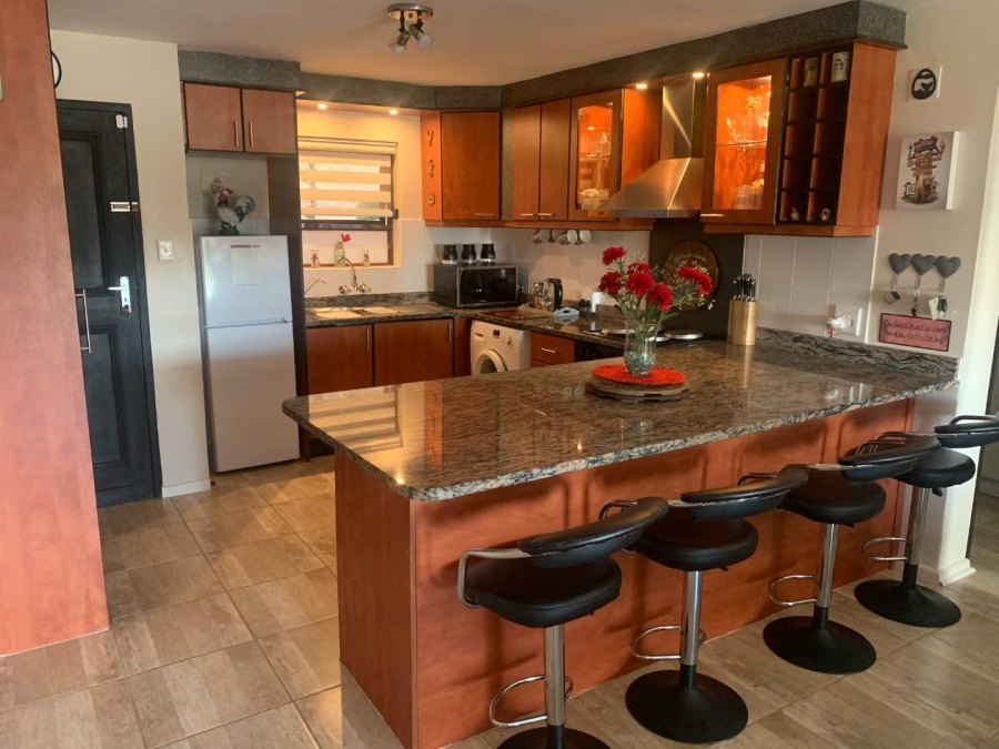 To Let 2 Bedroom Property for Rent in De Bakke Western Cape